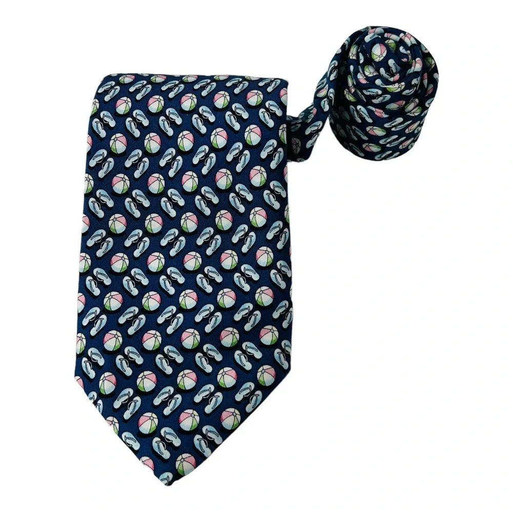 Vineyard Vines Blue w/ Sandal Beachball Silk Tie Mens Size 3.5